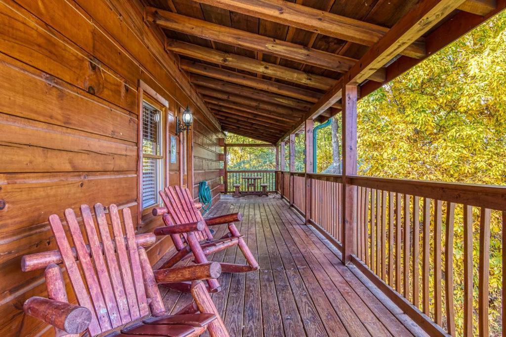 The Nut House, Hot Tub, Game Room, Wifi, 1089 Free Tickets Each Paid Day, Dollywood And More! พิเจนฟอร์จ ภายนอก รูปภาพ