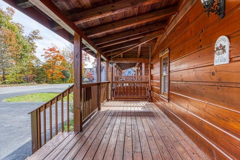The Nut House, Hot Tub, Game Room, Wifi, 1089 Free Tickets Each Paid Day, Dollywood And More! พิเจนฟอร์จ ภายนอก รูปภาพ