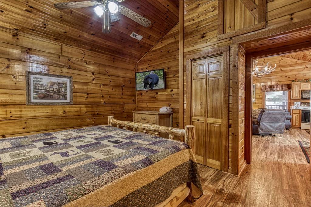The Nut House, Hot Tub, Game Room, Wifi, 1089 Free Tickets Each Paid Day, Dollywood And More! พิเจนฟอร์จ ภายนอก รูปภาพ