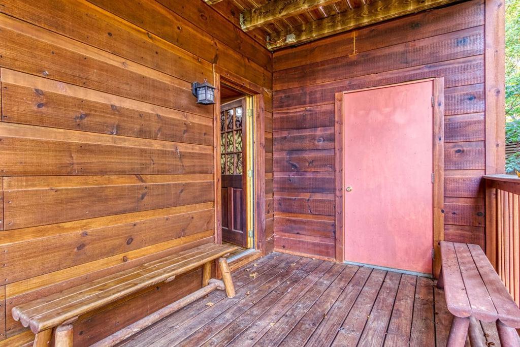The Nut House, Hot Tub, Game Room, Wifi, 1089 Free Tickets Each Paid Day, Dollywood And More! พิเจนฟอร์จ ภายนอก รูปภาพ