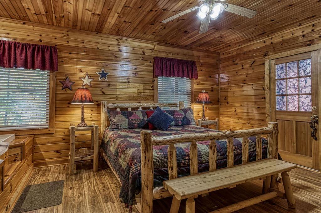 The Nut House, Hot Tub, Game Room, Wifi, 1089 Free Tickets Each Paid Day, Dollywood And More! พิเจนฟอร์จ ภายนอก รูปภาพ
