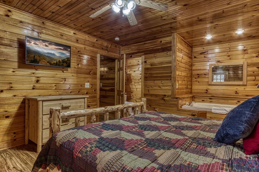 The Nut House, Hot Tub, Game Room, Wifi, 1089 Free Tickets Each Paid Day, Dollywood And More! พิเจนฟอร์จ ภายนอก รูปภาพ