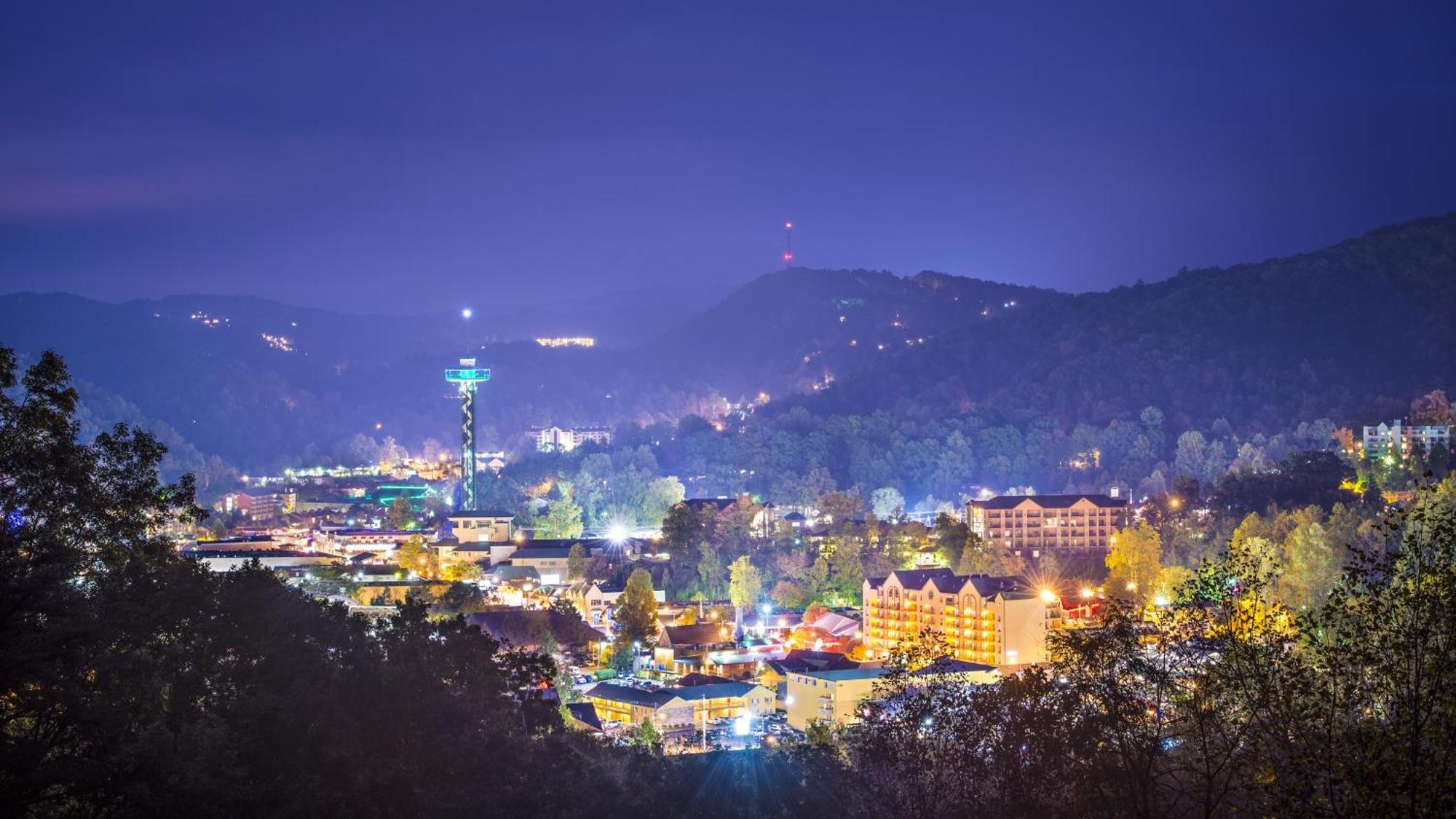 The Nut House, Hot Tub, Game Room, Wifi, 1089 Free Tickets Each Paid Day, Dollywood And More! พิเจนฟอร์จ ภายนอก รูปภาพ